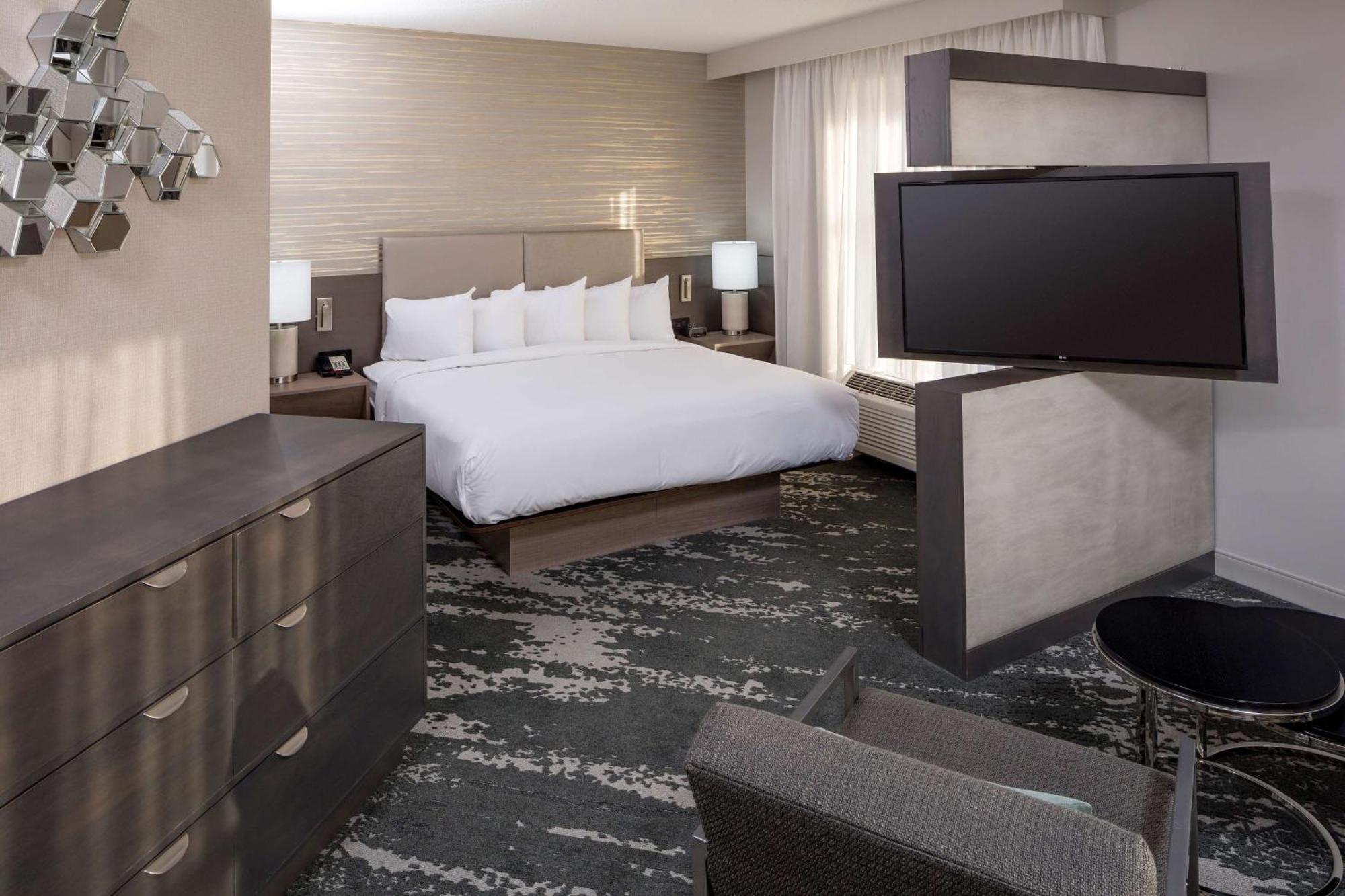 Doubletree By Hilton Boston Logan Airport Chelsea Otel Dış mekan fotoğraf